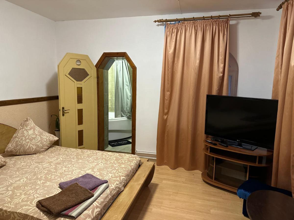 Nautilus Hotel Uzhhorod Luaran gambar