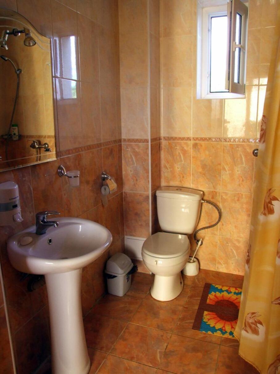 Nautilus Hotel Uzhhorod Luaran gambar