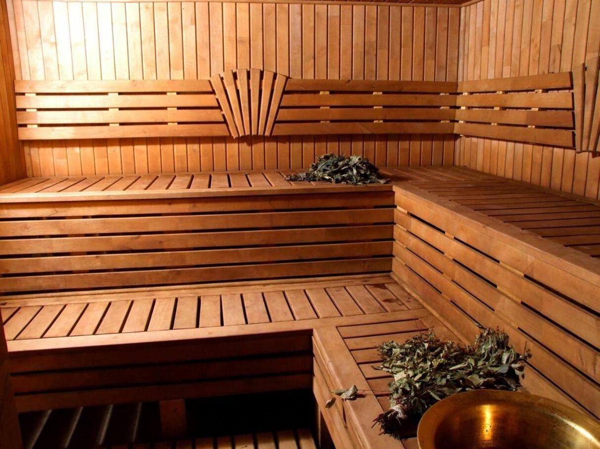 Nautilus Hotel Uzhhorod Luaran gambar